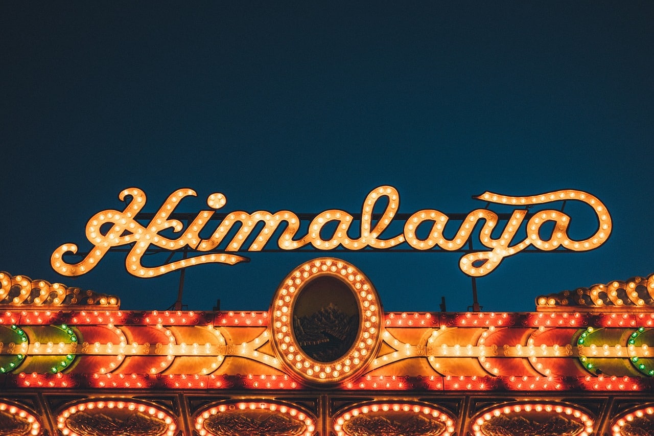 neon-restaurant-signboard-damansara