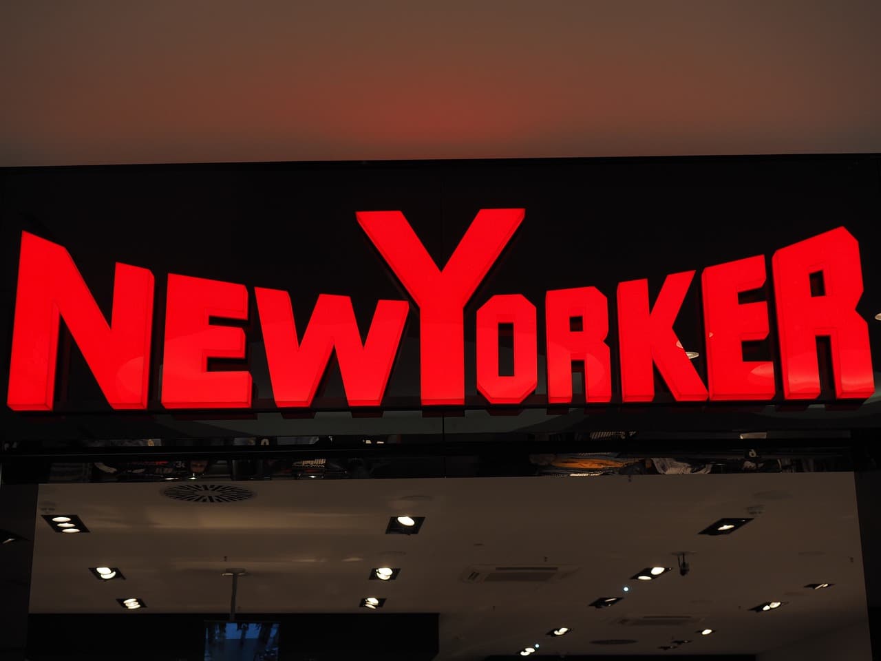 shop-led-signage-service-ampang retail-shop-indoor-signboard
