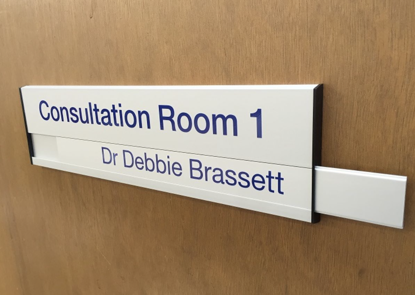 doctor-office-room-signage-klang-valley